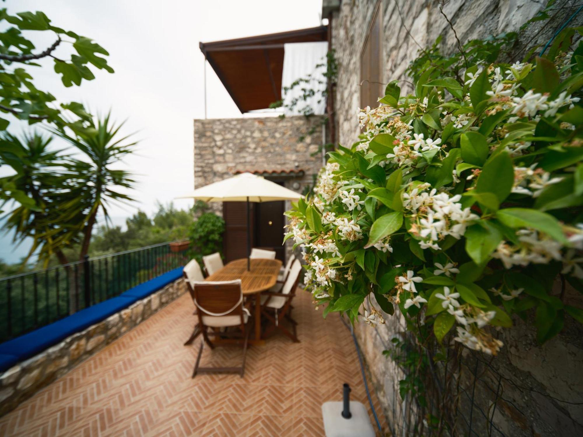 La Finestra Sul Mare - Antonella Apartment Vieste Kültér fotó